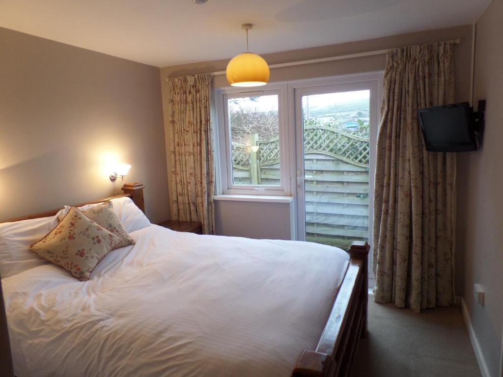 Bossiney House Hotel Тинтагил Екстериор снимка